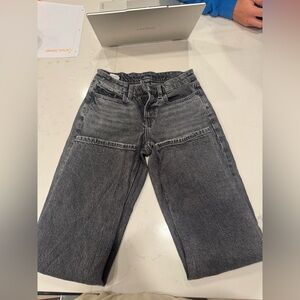 American Eagle Outfitters Women's Straight Leg Jeans in Dark Gray